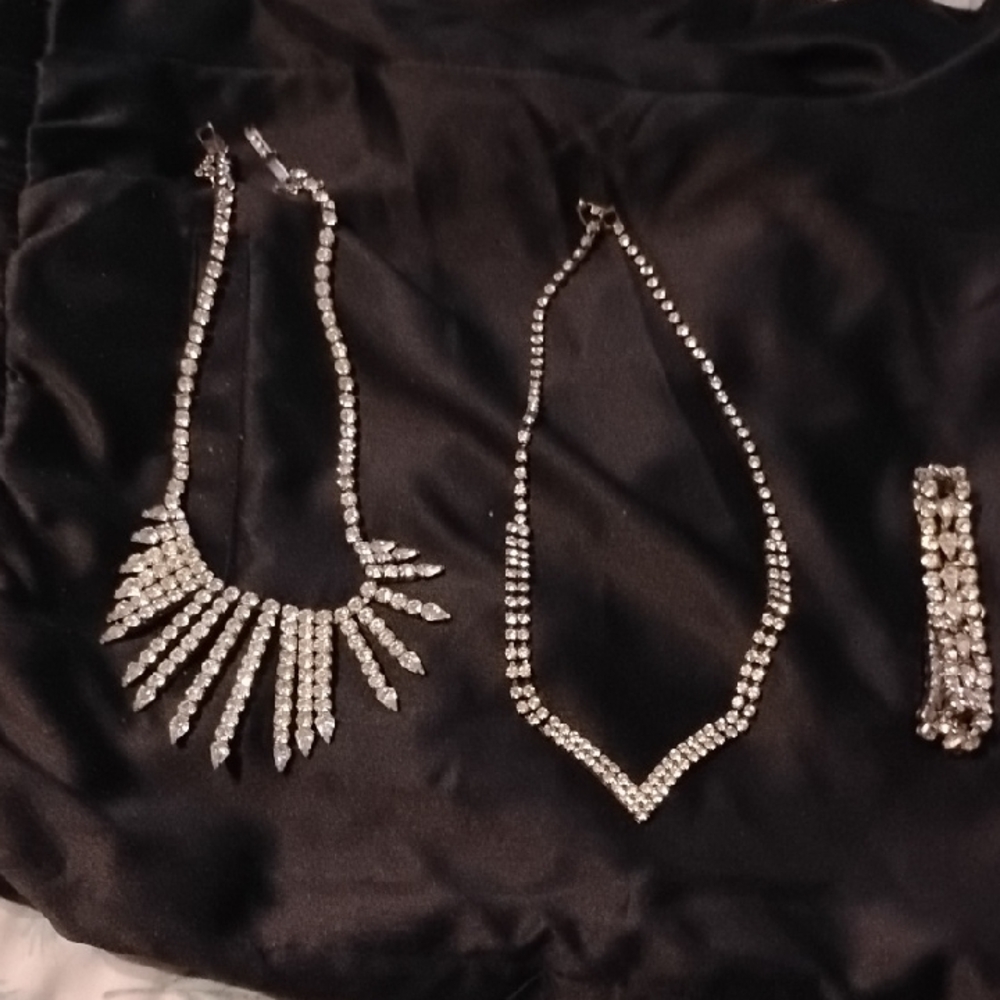 Vintage Bling From 30-50 ,S Price Firm 2 Necklaces And 2. Bracelets